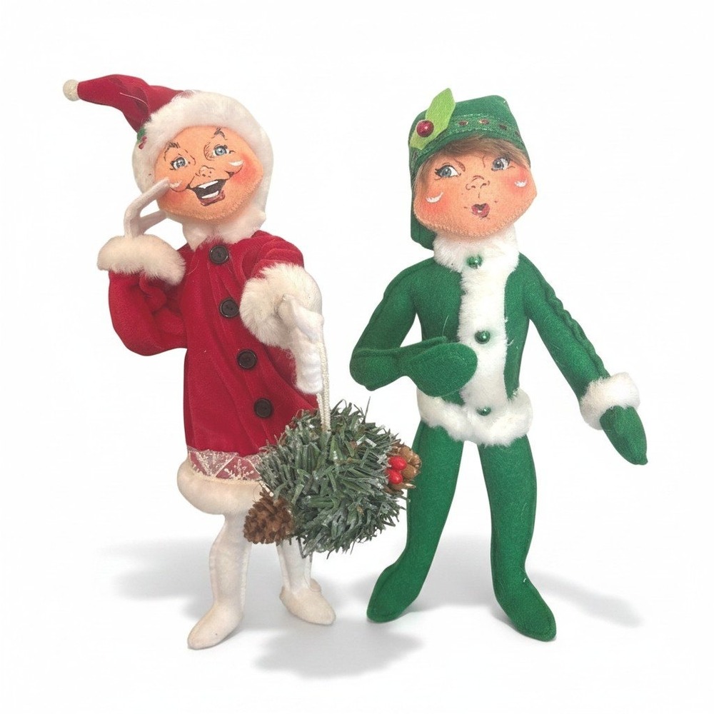 Set 2 Annalee 75th Anniversary Christmas Elf Dolls Red Green Poseable Felt 2010